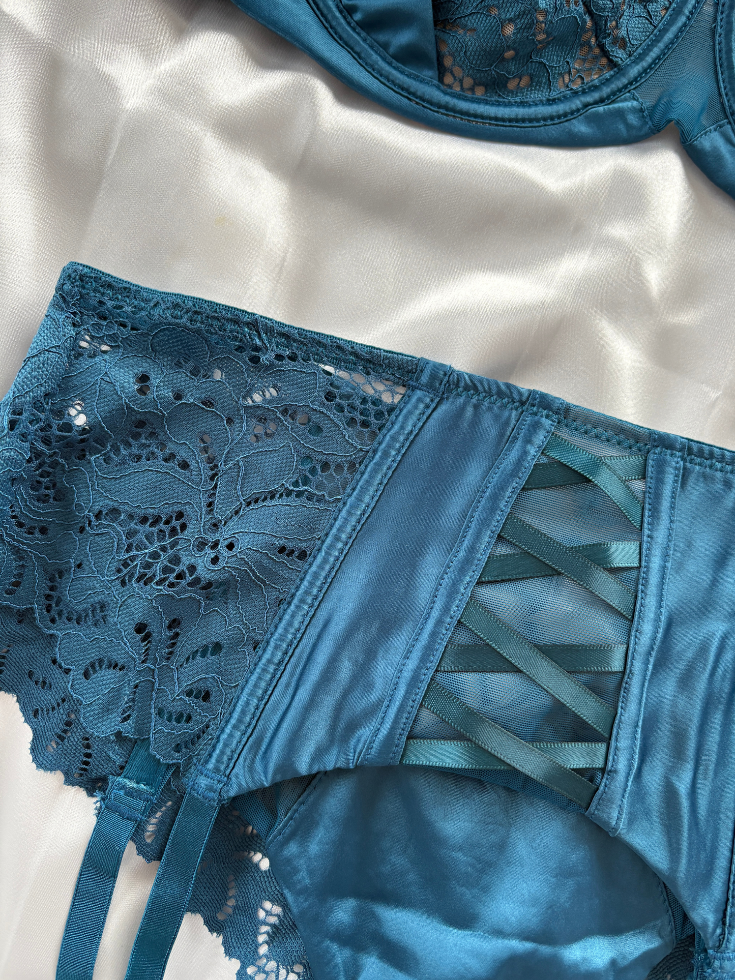 Vespera Bleu Lingerie Set