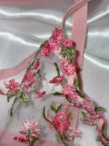 Gardenia Blossom Lingerie Set 🌸🌿